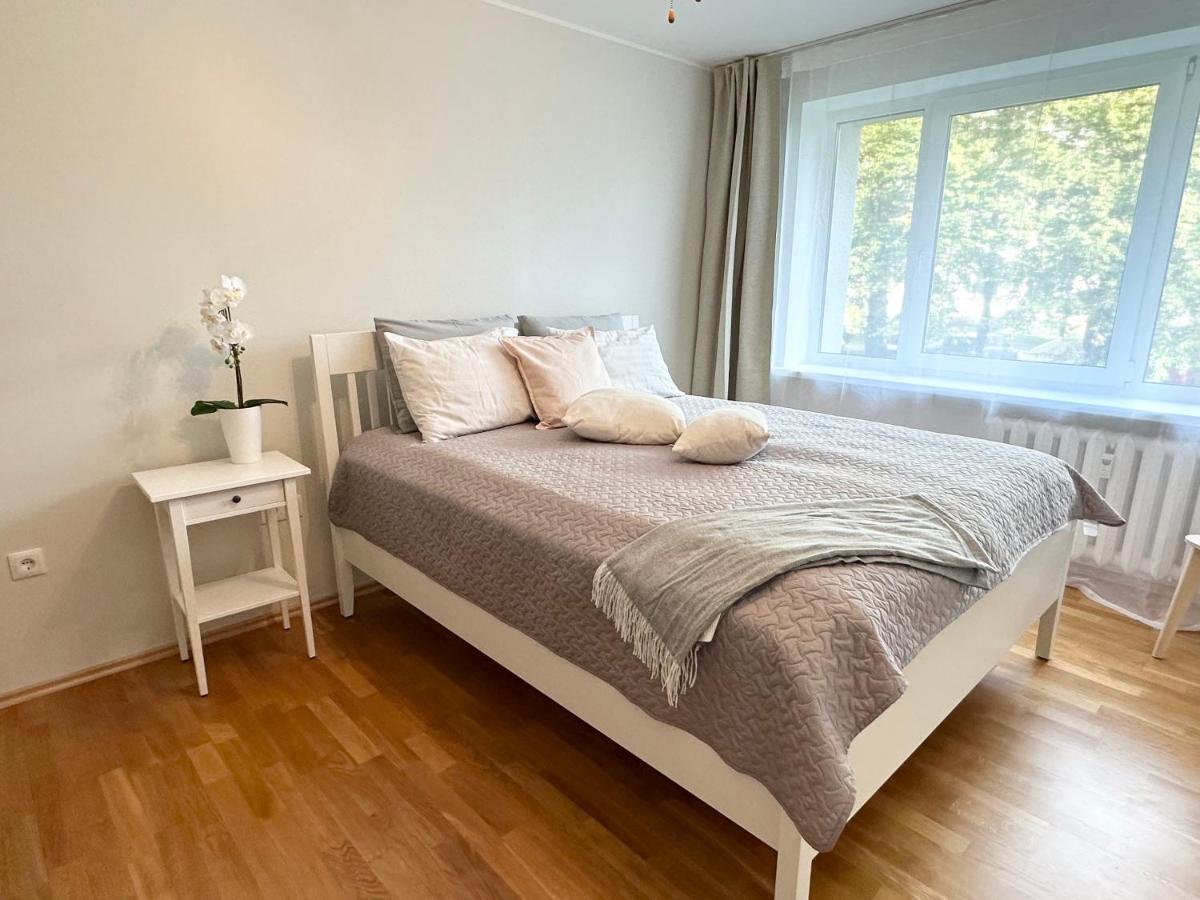 Lovely Beachfront Apartment In Paernu Bagian luar foto