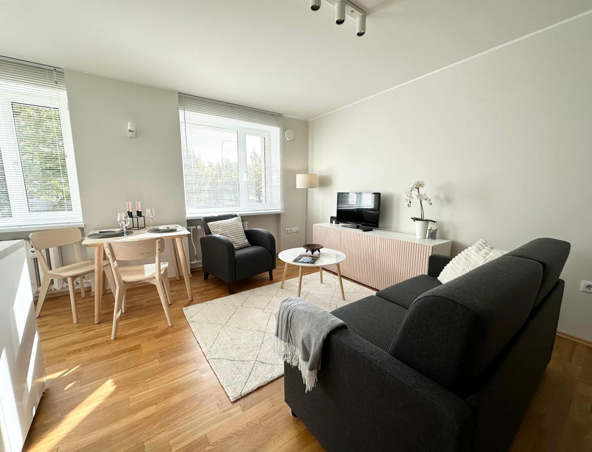 Lovely Beachfront Apartment In Paernu Bagian luar foto